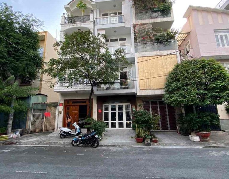 Vị trí mặt tiền tọa lạc ngay trên Tân Sơn Nhì, Tân Phú cho thuê nhà giá thuê chốt nhanh chỉ 25 triệu/tháng, trong ngôi nhà này 8 phòng ngủ, 6 WC-01