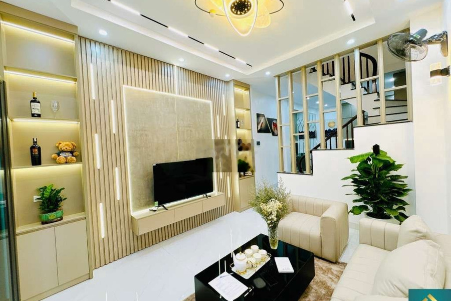 BÁN NHÀ PHỐ KIM NGƯU 38/40M² 5 NGỦ 5,7 TỶ -01