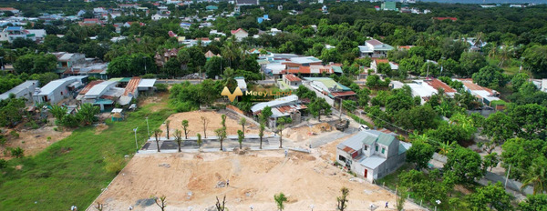Ngay Thị Trấn Cam Đức, Huyện Cam Lâm bán đất 3.3 tỷ có một dt sàn 127 m2-03