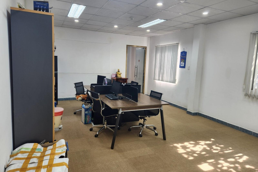 Vị trí đặt ở Nam Kỳ Khởi Nghĩa, Hồ Chí Minh cho thuê sàn văn phòng giá thuê khởi điểm 17.2 triệu/tháng có diện tích khoảng 65m2-01