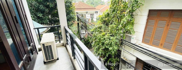 Cần cho thuê nhà ở vị trí đẹp ở Xuân Diệu, Hà Nội, với diện tích 81m2, ngôi nhà gồm có 4 PN, 3 WC giá cực mềm-03