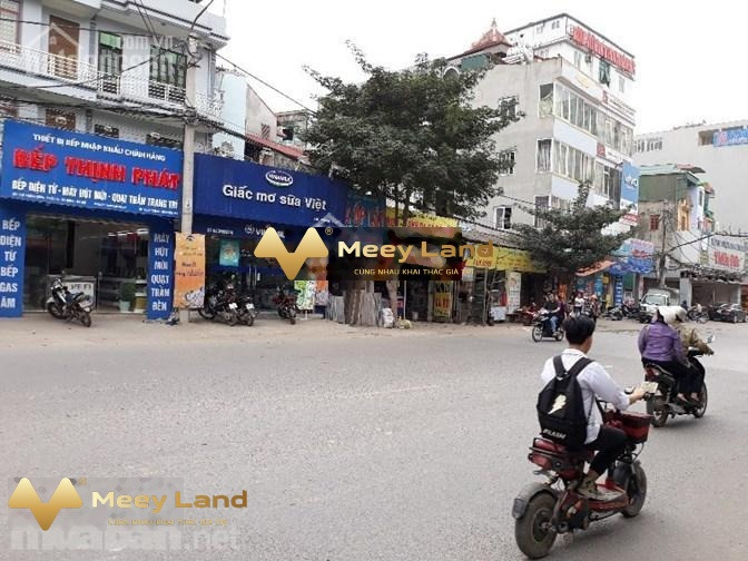 Bán nhà sát đường Phùng Hưng, Hà Nội, diện tích 51m2-01