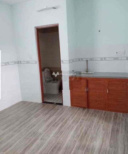 Trung Mỹ Tây, Hồ Chí Minh diện tích 20m2 cho thuê phòng trọ trong căn này thì gồm Nhà trống sổ hồng chính chủ-01