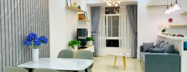 Tổng quan căn này gồm 2 phòng ngủ, cho thuê căn hộ vị trí đặt gần Quận 7, Hồ Chí Minh, 1 WC bãi đậu xe rộng-02