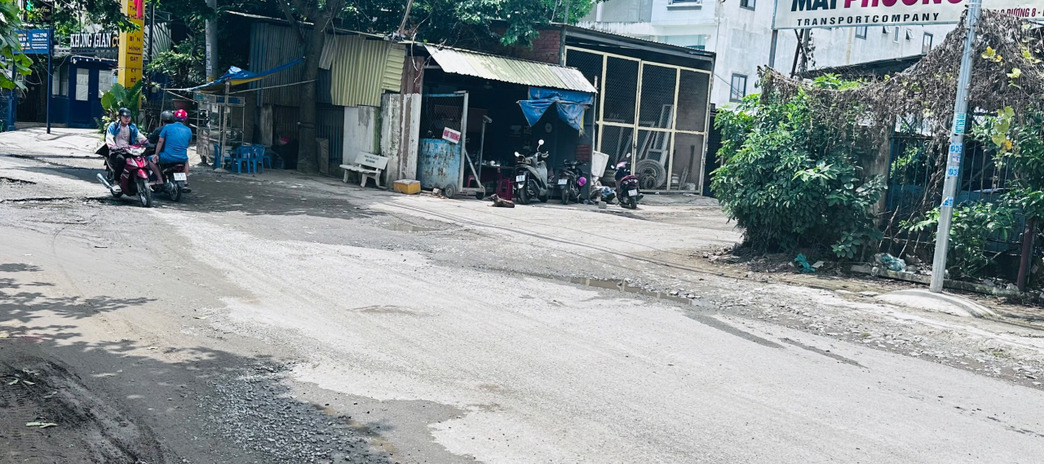 Lô đất mặt tiền đường 8 Tăng Nhơn Phú B, 90m2 giá tốt