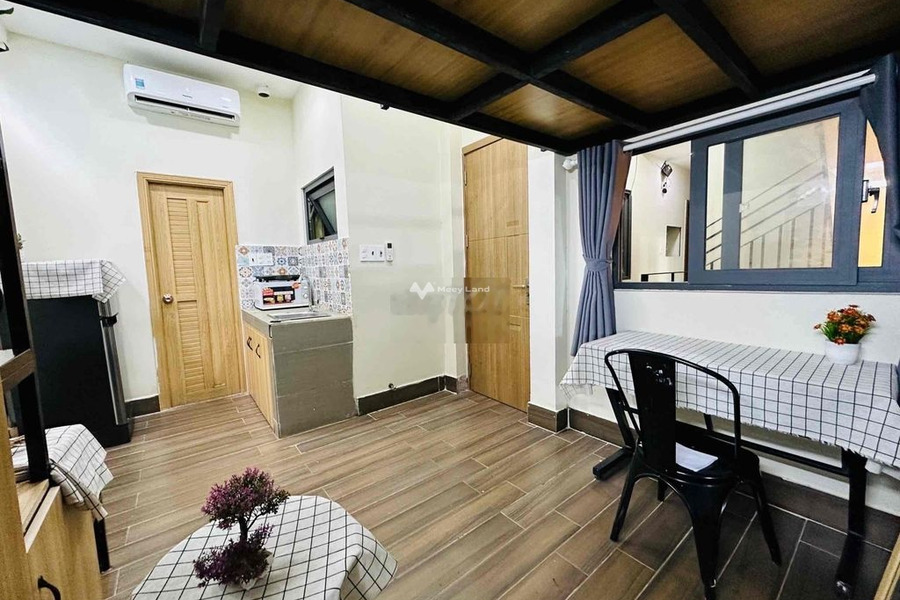 Cho thuê căn hộ vị trí trung tâm Ung Văn Khiêm, Bình Thạnh, thuê ngay với giá tốt nhất 5.5 triệu/tháng với diện tích chuẩn 30m2-01