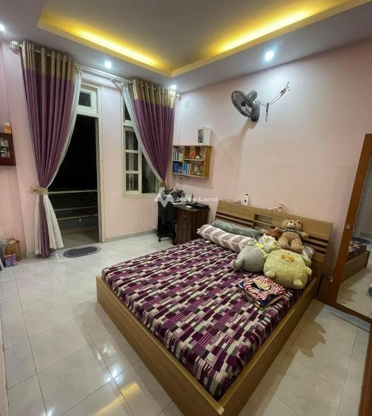 Trong nhà tổng quan gồm có 5 phòng ngủ, bán nhà ở diện tích 51m2 bán ngay với giá thị trường 8.8 tỷ tọa lạc tại Trương Định, Hồ Chí Minh-01