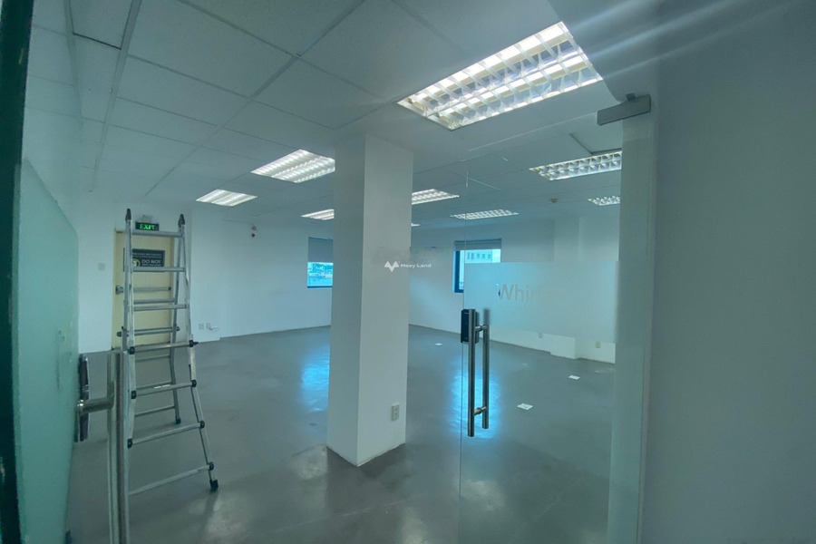 Vị trí đặt ở trung tâm Nguyễn Trãi, Quận 5 cho thuê sàn văn phòng thuê ngay với giá mua liền chỉ 20 triệu/tháng diện tích sàn là 70m2-01