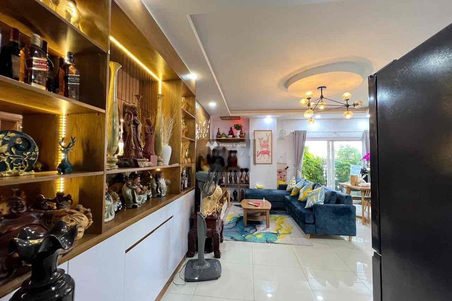 Vị trí đặt ở trung tâm Âu Cơ, Tân Phú, bán chung cư bán ngay với giá siêu rẻ chỉ 3.95 tỷ, ngôi căn hộ gồm có 3 PN, 2 WC nhà bao mới-01