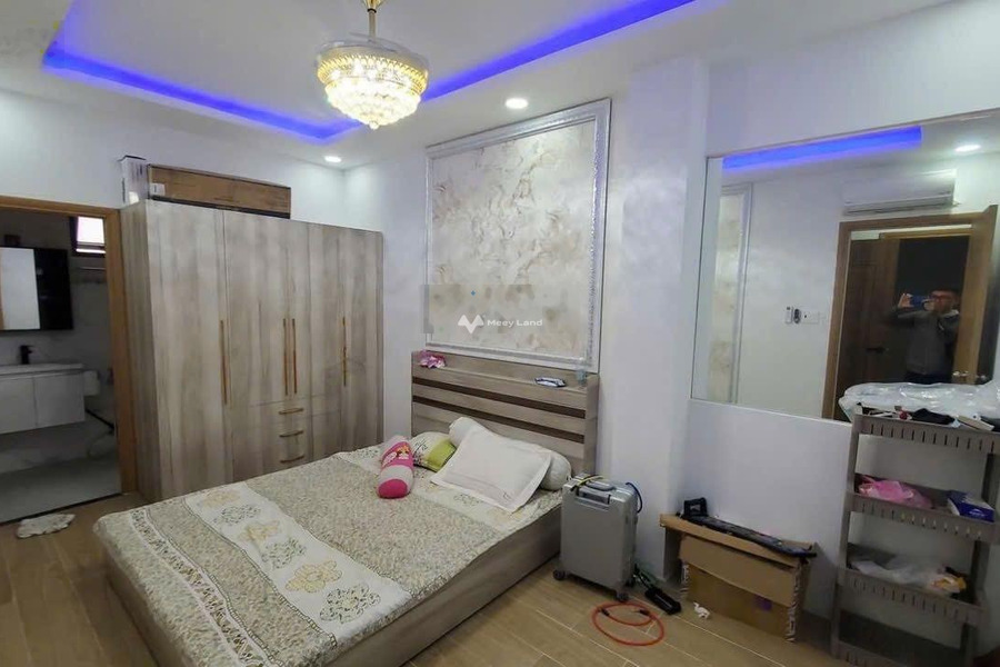 Nhà gồm 3 phòng ngủ bán nhà ở có diện tích chung 99.3m2 bán ngay với giá khuyến mãi 21 tỷ vị trí nằm ở Nguyễn Thiện Thuật, Bình Thạnh-01
