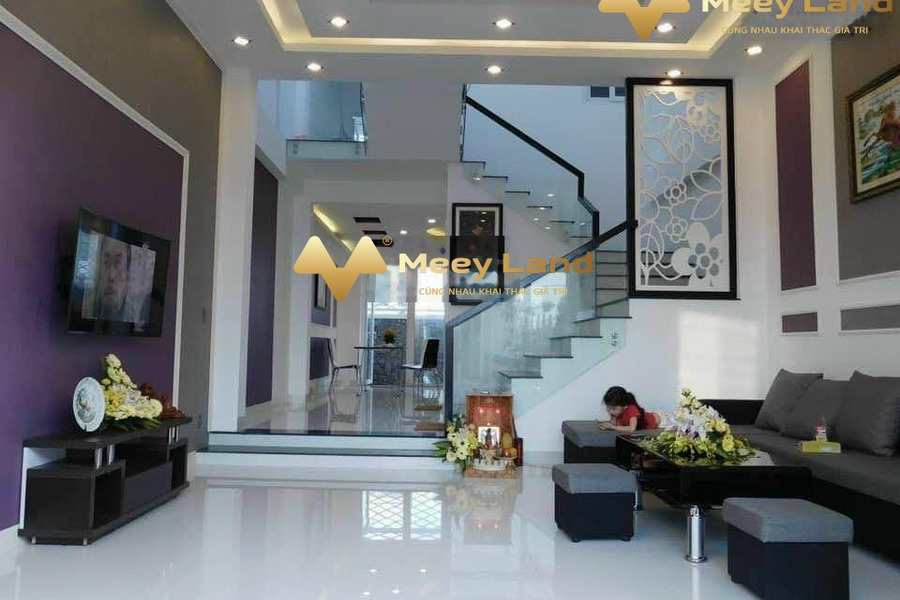 Tổng quan bên trong nhà 2 PN bán nhà vào ở ngay giá hạt dẻ 4.5 tỷ diện tích khoảng 100 m2 ngay ở Thanh Lương 18, Hòa Xuân-01