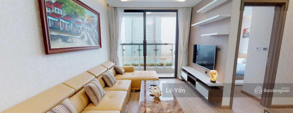 Cho thuê căn hộ Discovery Central, 67 Trần Phú, dt 55m2 1 ngủ giá 13.5 triệu. Lh 0945 894 *** -02