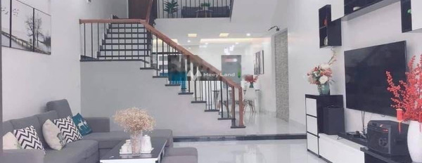 Có diện tích rộng 56m2 bán nhà tọa lạc ngay Trần Hữu Trang, Hồ Chí Minh nhà gồm 2 PN 2 WC liên hệ chính chủ-03