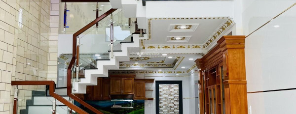 Trong căn này thì có 5 PN, bán nhà ở diện tích rộng 54m2 bán ngay với giá rẻ từ 7.2 tỷ mặt tiền tọa lạc ở Trương Phước Phan, Bình Tân-02
