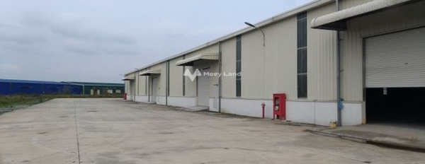 Vô cùng gấp cho thuê kho bãi diện tích trong khoảng 1000m2 mặt tiền nằm ở Phúc Lợi, Hà Nội thuê ngay với giá êm chỉ 130 triệu/tháng liên hệ chính chủ-03