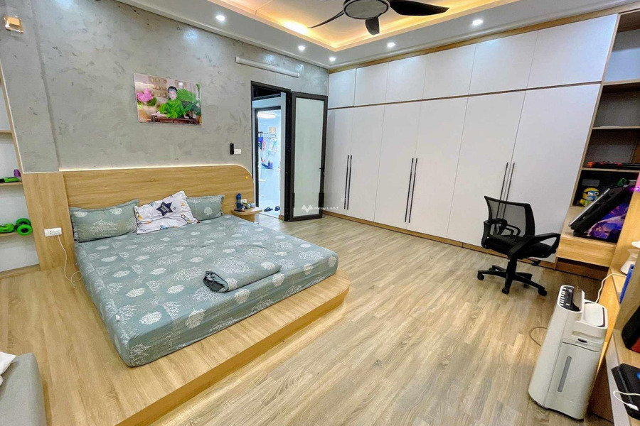 Nằm ở Ba Đình, Hà Nội, bán nhà, giá bán chỉ từ chỉ 6.6 tỷ có diện tích 40m2, trong nhà gồm có 3 phòng ngủ hãy nhấc máy gọi ngay-01