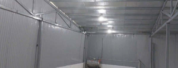 Sốc cho thuê kho bãi có diện tích rộng 300m2 nằm ở Hoàng Mai, Hà Nội thuê ngay với giá chỉ 19.5 triệu/tháng tin chính chủ-03