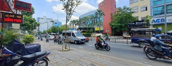 Ở Quận 10, Hồ Chí Minh, bán nhà, bán ngay với giá đề xuất từ 18.9 tỷ có diện tích chung là 41m2, trong ngôi nhà này 2 phòng ngủ cảm ơn đã xem tin-02