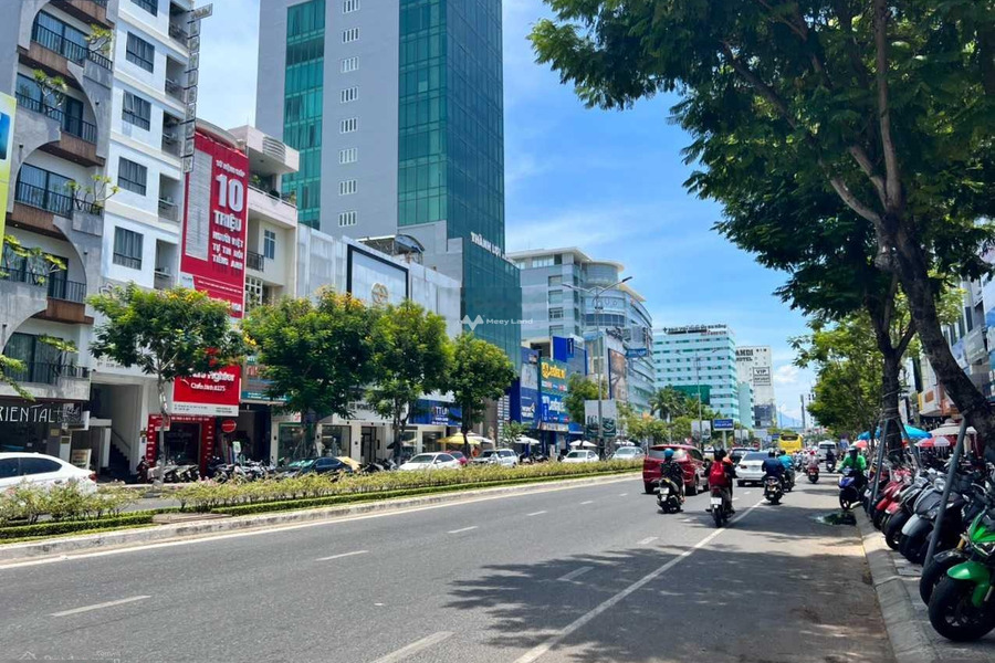 Căn nhà gồm tổng cộng 3 PN, bán nhà ở có diện tích 105m2 bán ngay với giá chính chủ 29 tỷ vị trí nằm ngay Nguyễn Văn Linh, Đà Nẵng hướng Đông - Nam-01