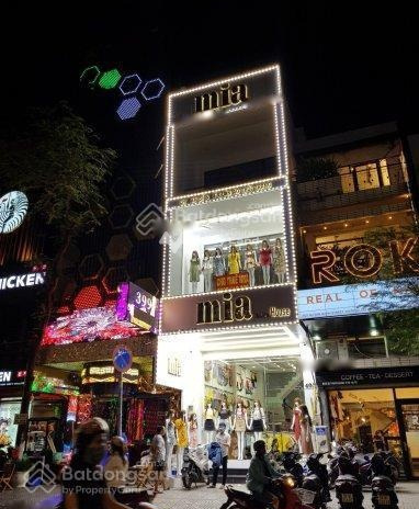 Bán nhà vị trí mặt tiền tại Tân Canh, Tân Bình bán ngay với giá siêu mềm từ 26.5 tỷ diện tích rộng 135m2