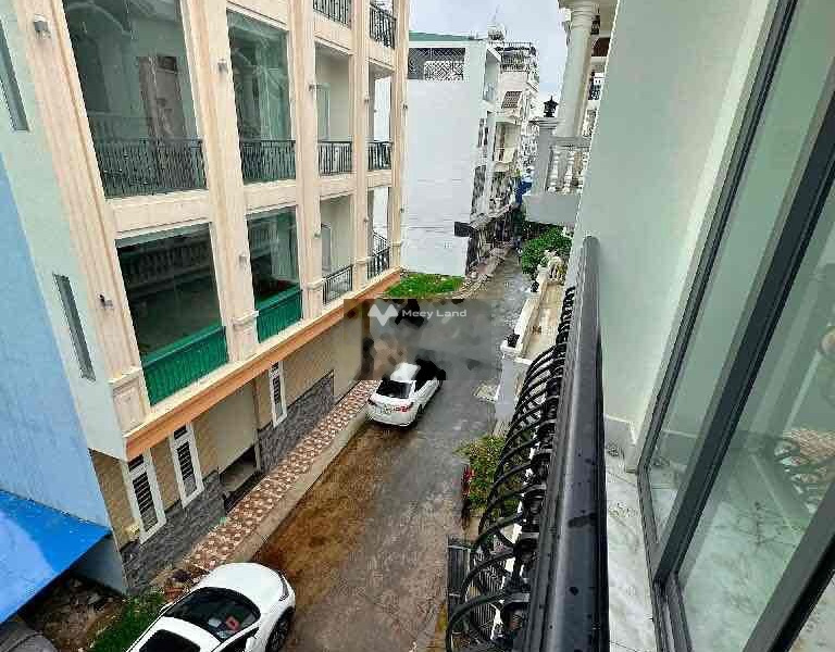 Nhà 4 phòng ngủ bán nhà ở có diện tích 50m2 bán ngay với giá rẻ từ 5.25 tỷ vị trí thuận lợi tọa lạc ngay trên Bình Hưng Hòa, Hồ Chí Minh-01