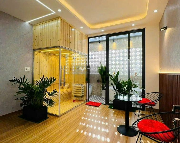 Bán nhà vị trí thuận lợi nằm trên Phường 9, Hồ Chí Minh giá bán bất ngờ từ 8.8 tỷ có diện tích rộng 80m2 trong ngôi nhà này 6 PN-01