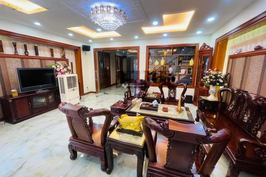Ngôi nhà này gồm 6 phòng ngủ, bán biệt thự diện tích thực khoảng 120m2 bán ngay với giá siêu rẻ từ 14 tỷ vị trí đặt ở tại Nguyễn Cửu Đàm, Tân Phú-01