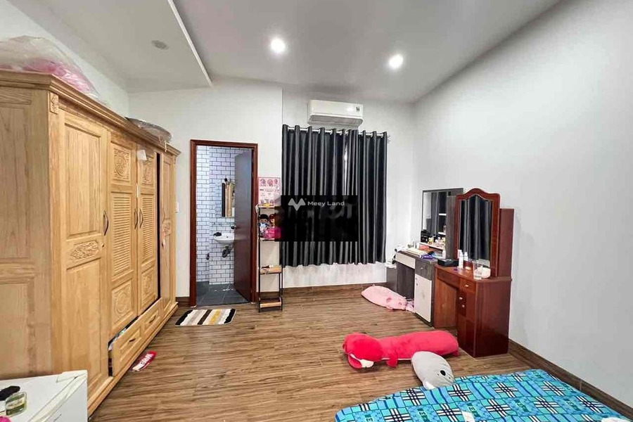 Vị trí đặt tọa lạc trên Biên Hòa, Đồng Nai bán nhà bán ngay với giá tốt từ 5.9 tỷ tổng quan ở trong nhà có 3 phòng ngủ 2 WC-01