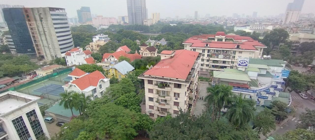 Gặp chuyện cấp bách, bán chung cư vị trí thuận lợi nằm tại Trần Đăng Ninh, Cầu Giấy giá bán đặc biệt chỉ 8.2 tỷ diện tích tiêu chuẩn 131m2