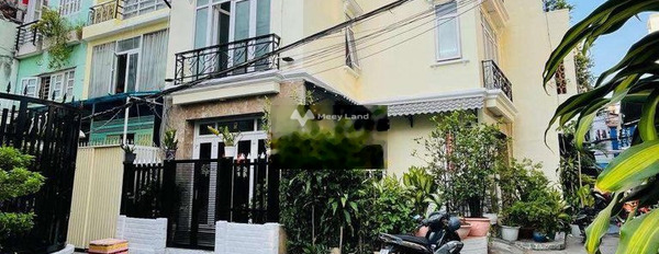 Nhà có 6 PN bán nhà giá bán đề xuất chỉ 13.99 tỷ có diện tích rộng 74m2 mặt tiền nằm ngay trên Quận 1, Hồ Chí Minh-02
