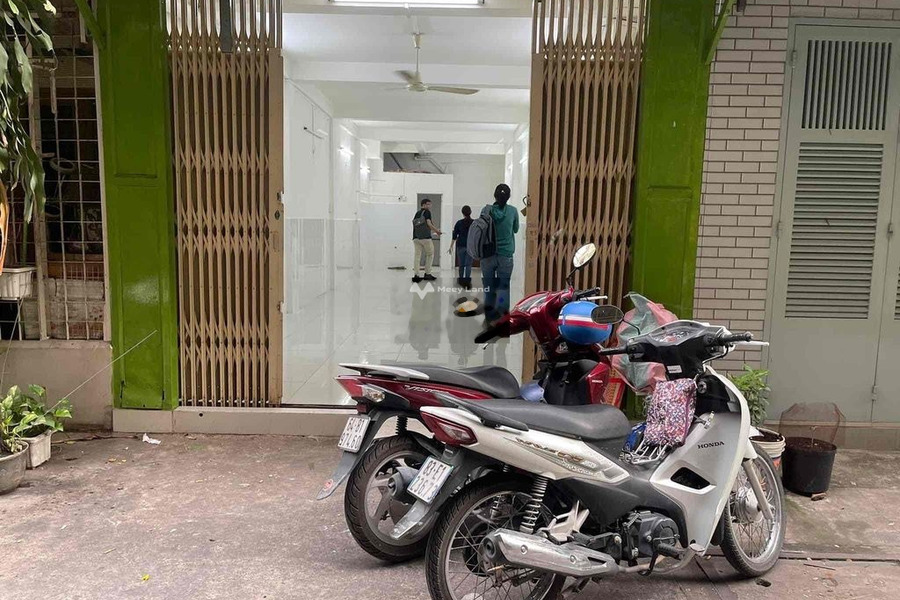 Bán chung cư mặt tiền ngay trên Quận 10, Hồ Chí Minh bán ngay với giá siêu mềm từ 3.25 tỷ-01