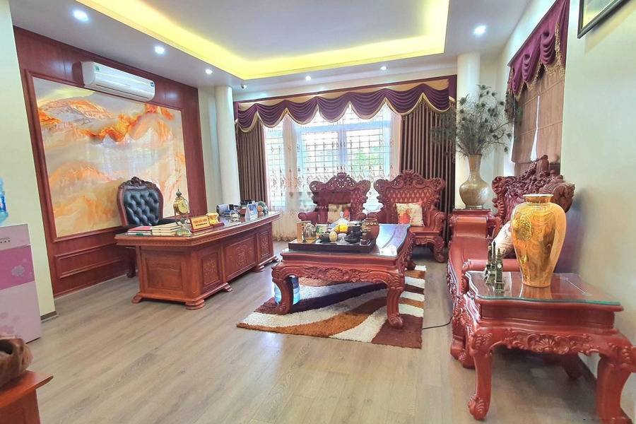 Bán nhà ngay trên Đặng Thùy Trâm, Hà Nội bán ngay với giá tốt 10.5 tỷ có diện tích 68m2-01