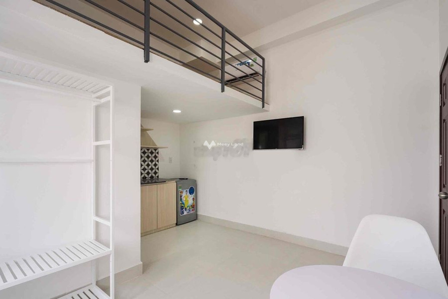 Có diện tích tổng 30m2, cho thuê căn hộ thuê ngay với giá mềm 5.5 triệu/tháng vị trí trung tâm Bình Thạnh, Hồ Chí Minh khu vực đông đúc-01