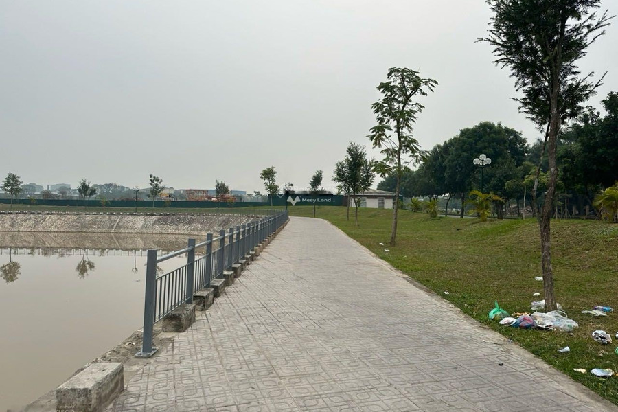 Nằm ngay trên Long Biên, Hà Nội bán đất giá chính chủ 8.3 tỷ diện tích thực như trên hình 100m2-01