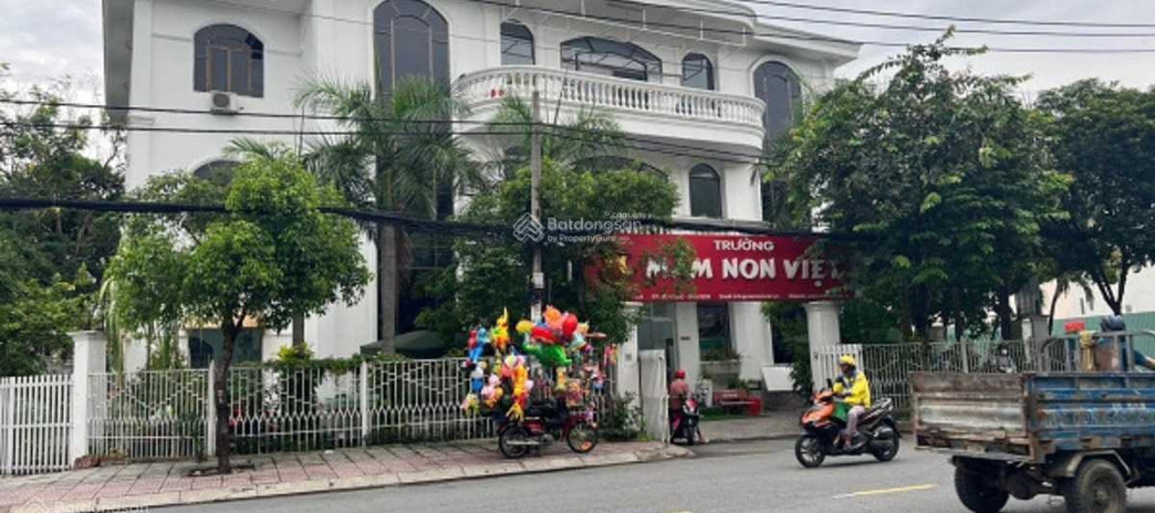 Nhà 2 mặt tiền gần Metro Bình Phú P11 Quận 6 (26x26m) giá 130 tỷ thương lượng 