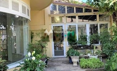 Cho thuê biệt thự thuê ngay với giá đặc biệt 90 triệu/tháng có diện tích chung là 700m2 vị trí đẹp ngay trên Bành Văn Trân, Hồ Chí Minh-02