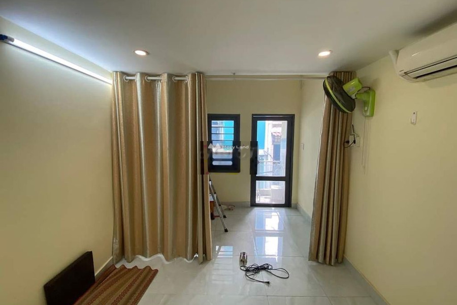 Nhà có 3 phòng ngủ bán nhà bán ngay với giá mềm 5.3 tỷ có diện tích gồm 26m2 vị trí tốt tại Nguyễn Thiện Thuật, Hồ Chí Minh-01