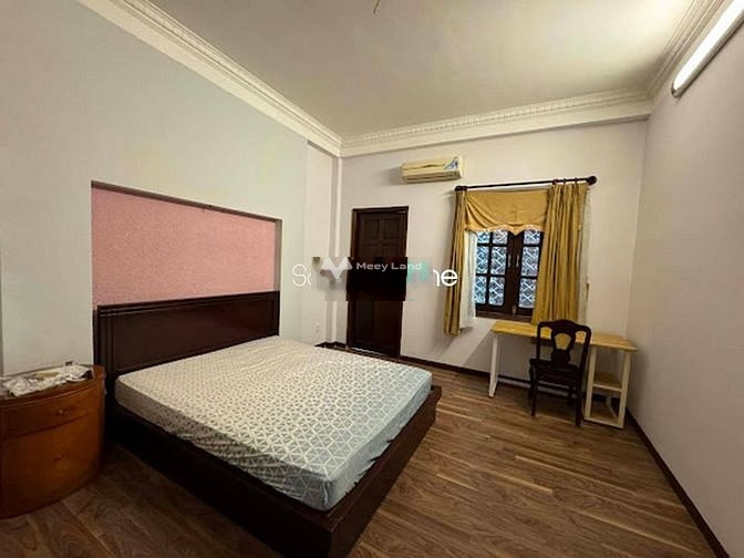 Nhà tổng quan có tổng 4 phòng ngủ, cho thuê biệt thự giá thuê rẻ từ 30 triệu/tháng với diện tích 160m2 vị trí ở Bình An, Hồ Chí Minh-01