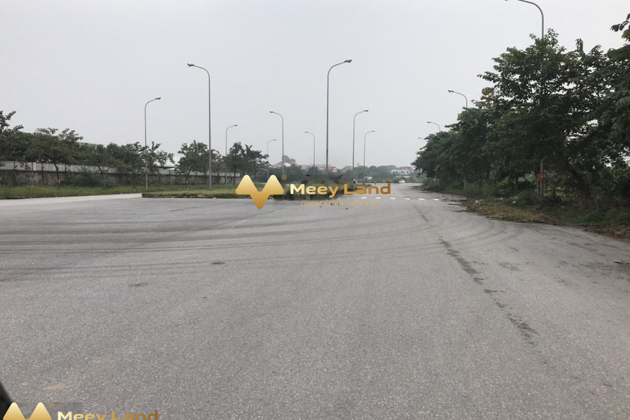Xã Quang Tiến, Huyện Sóc Sơn 884 triệu bán đất, hướng Đông diện tích chung là 68 m2-01