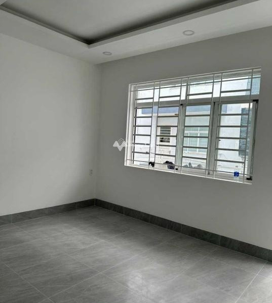 Cho thuê nhà ở diện tích sàn là 100m2 giá thuê rẻ chỉ 22 triệu/tháng nằm ngay Hòa Phú, Thủ Dầu Một-01