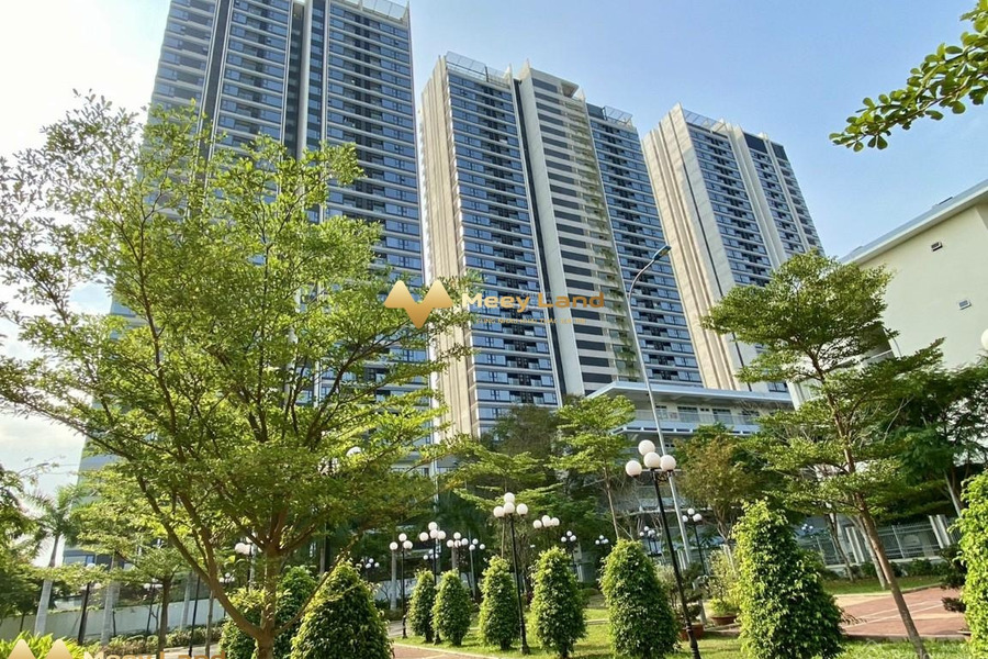 Vị trí nằm tại Quận 10, Hồ Chí Minh, bán căn hộ giá bán siêu ưu đãi từ 7.3 tỷ, hướng Đông Nam, trong căn hộ này gồm 3 PN, 2 WC vị trí đắc địa-01
