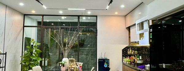 Nhà 3 PN bán nhà ở có diện tích rộng 100m2 bán ngay với giá vô cùng rẻ chỉ 6.5 tỷ vị trí thuận lợi tọa lạc ở Nguyễn Mậu Tài, Cẩm Lệ, hướng Tây - Nam-02
