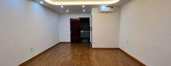 Bán nhà diện tích gồm 70m2 trong Thanh Bình, Hà Nội bán ngay với giá rẻ 13.8 tỷ nhà tổng quan bao gồm 6 phòng ngủ-02