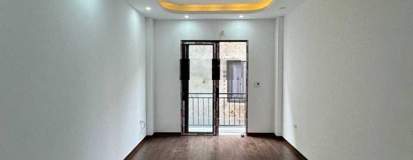 Nhà La Phù - Ngõ nông 20m ra trục chính - 30m2 5 tầng. Ngay sau Gleximco D -02