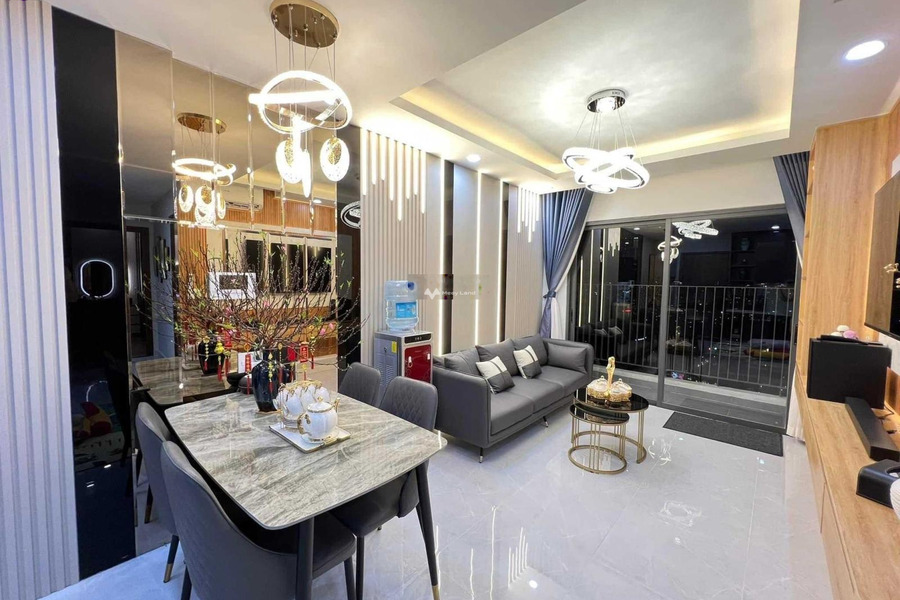 Phía trong Lê Văn Lương, Nhà Bè, bán chung cư bán ngay với giá thương mại từ 2.23 tỷ, tổng quan căn hộ gồm có 2 phòng ngủ, 1 WC nội thất hiện đại-01