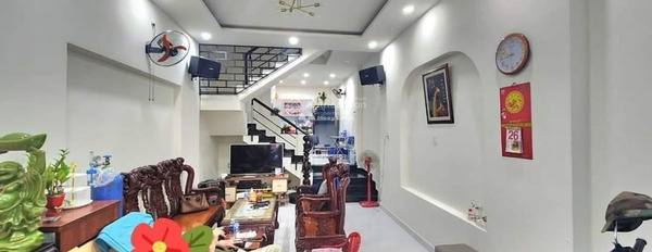 Bán nhà vị trí hấp dẫn Phường 9, Hồ Chí Minh giá bán bất ngờ 3.8 tỷ có diện tích chung 42m2 trong nhà nhìn chung bao gồm 2 phòng ngủ-02