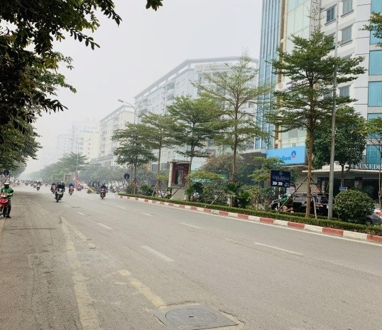 Bán đất mặt phố Sơn Tây, khách sạn La Thành, Ba Đình, 260m2, giá 60 tỷ