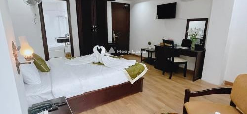 Cho thuê khách sạn vị trí đặt tọa lạc ngay Lộc Thọ, Nha Trang. Diện tích 65m2, giá 100 triệu/tháng-02