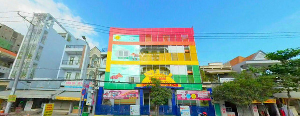 Cho thuê nhà, thuê ngay với giá siêu mềm chỉ 95 triệu/tháng diện tích chính là 384m2 vị trí đặt gần Huỳnh Tấn Phát, Quận 7-03