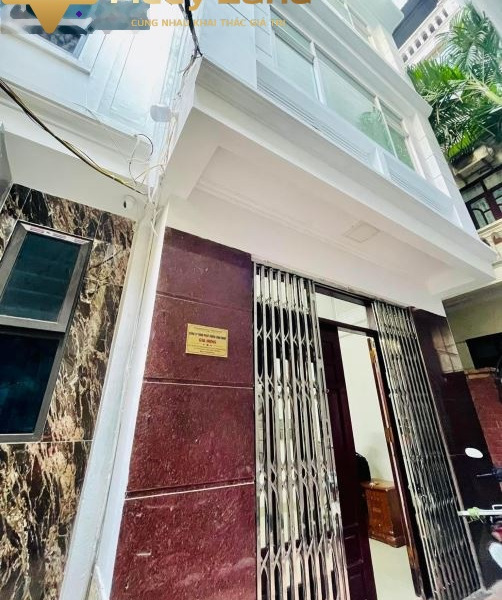 Nhà gồm 5 PN cho thuê nhà ở có dt chuẩn 40m2 giá thuê ngạc nhiên 14 triệu/tháng vị trí thuận lợi tọa lạc ở Khương Trung, Thanh Xuân, với đường thông n...-01